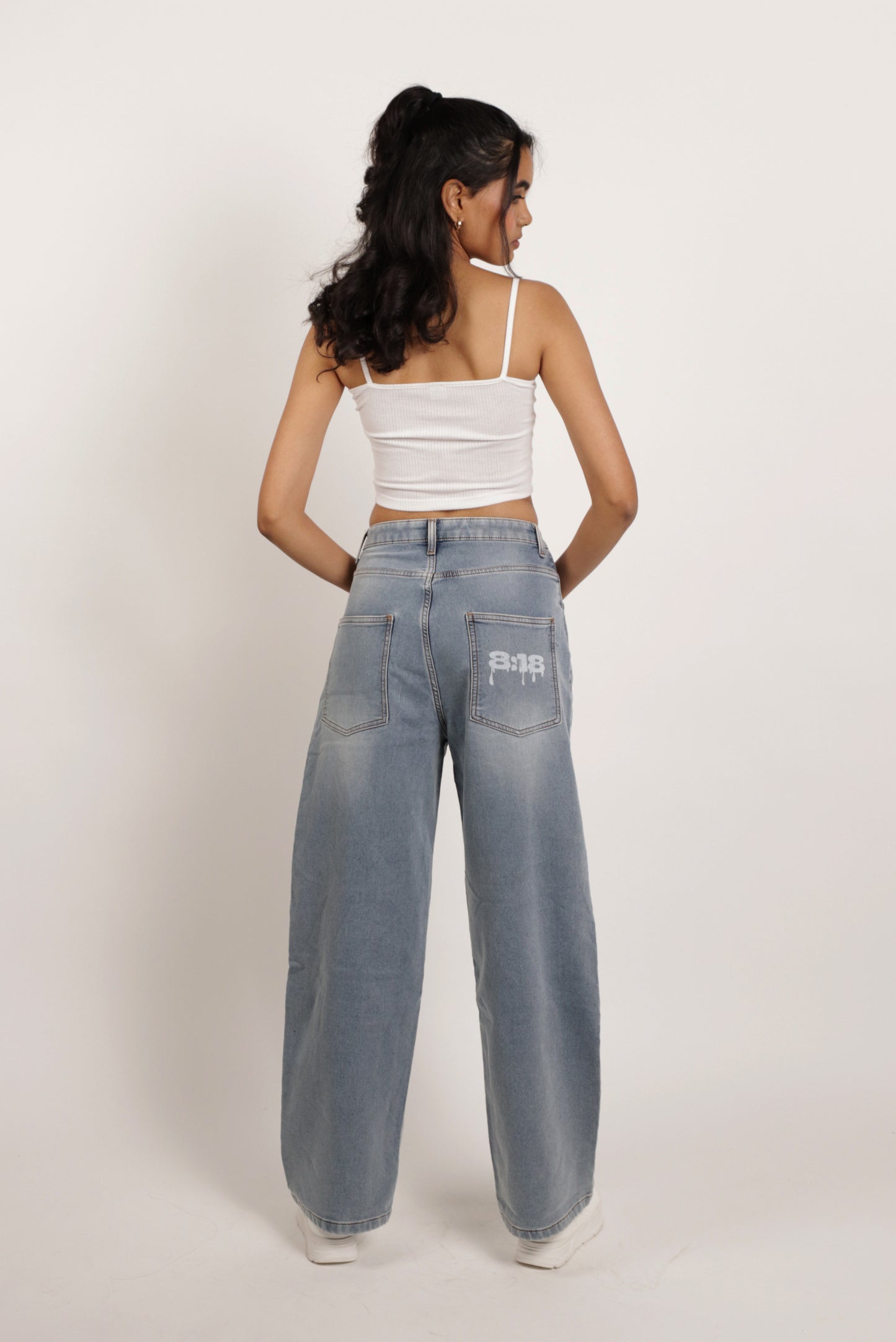 Light wash jeans/unisex